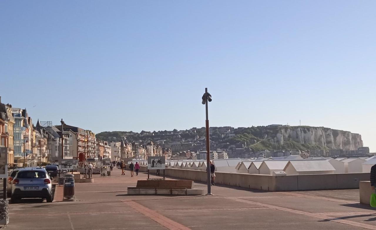 Aux 10 Ponts - Gite Aux Abords Du Fleuve La Somme - La Mer A 30 Min - La Nuit Pour 6 Voyageurs エクステリア 写真