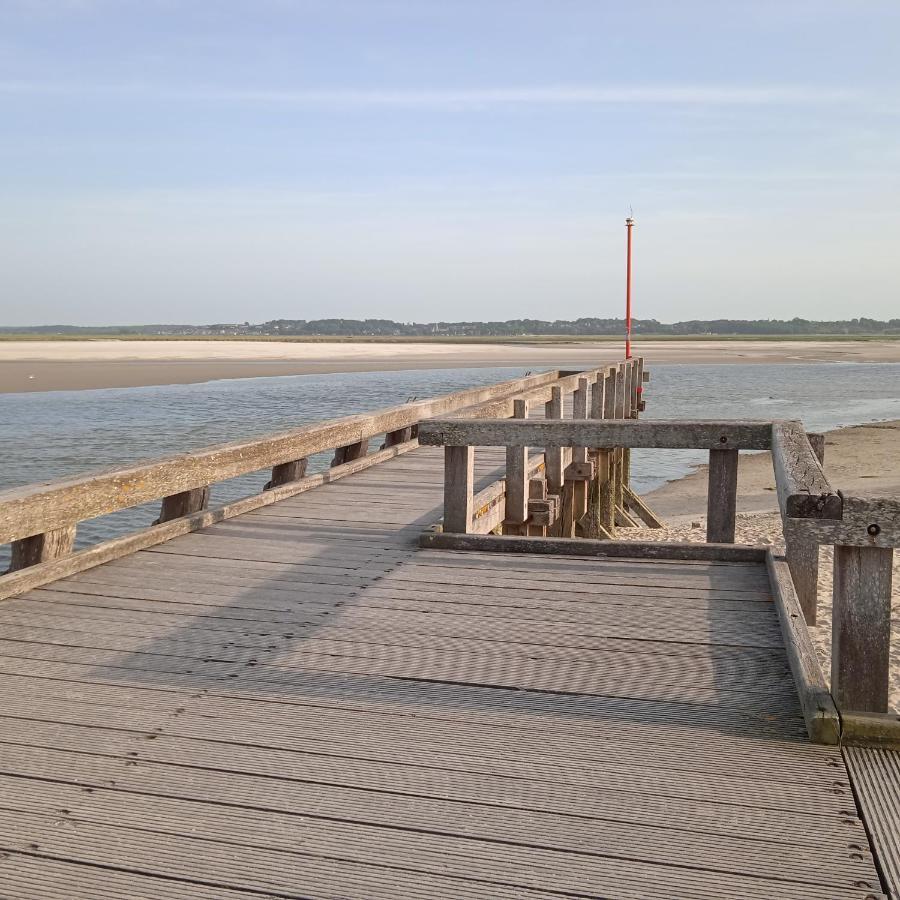 Aux 10 Ponts - Gite Aux Abords Du Fleuve La Somme - La Mer A 30 Min - La Nuit Pour 6 Voyageurs エクステリア 写真